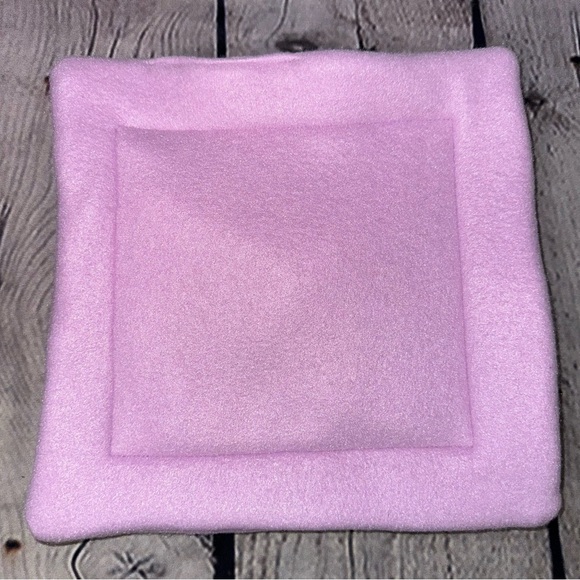 Guinea Pig Handmade Hut Bed Removable Pad Boba Tea Print Bearded Dragon Purple - Picture 7 of 8